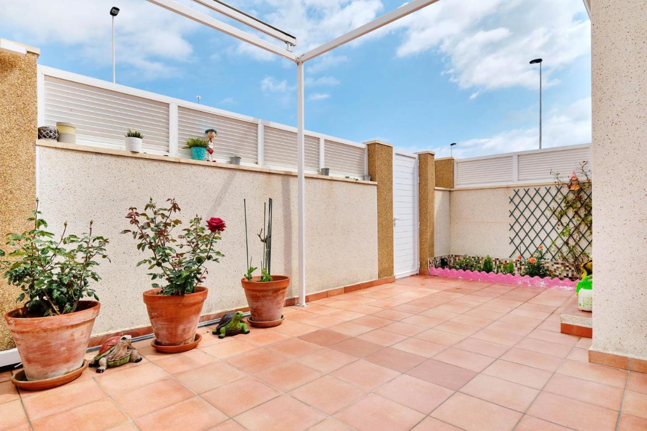 Sun & Beach Aguas Nuevas Torrevieja Exterior foto