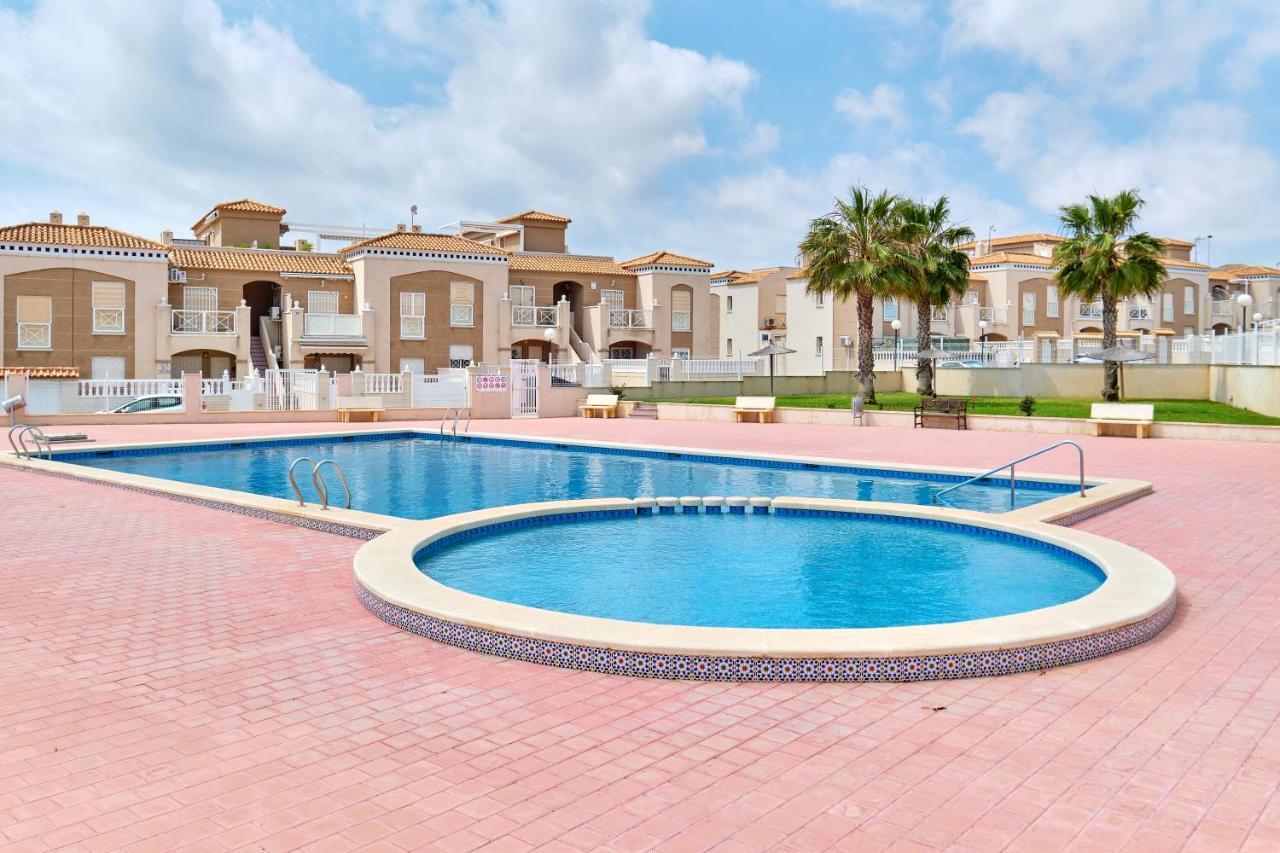 Sun & Beach Aguas Nuevas Torrevieja Exterior foto
